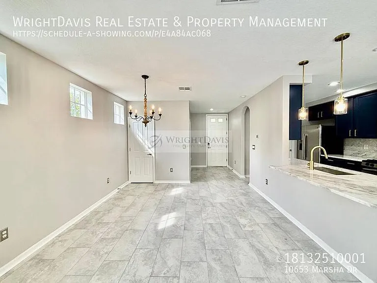 10653 Marsha Dr — Photo 8