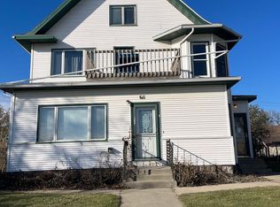 611 W 1st St #1, Webster, SD 57274