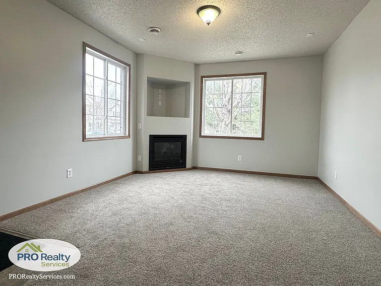 17190 Monroe St NW — Photo 5
