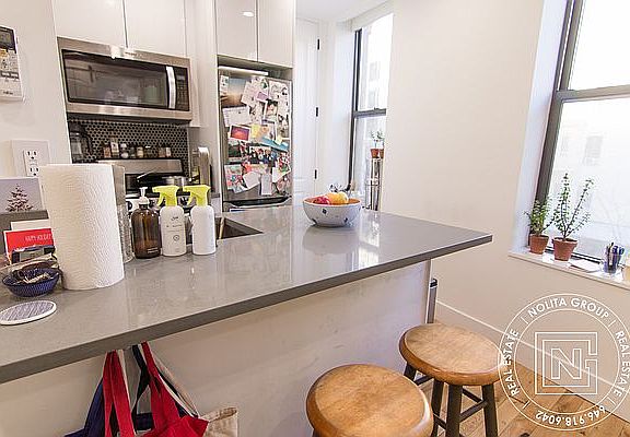 4th image of 58 Kenmare St APT 9