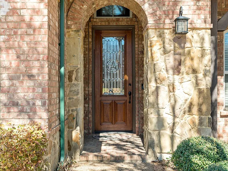 6523 Prairie Flower Trl — Photo 33