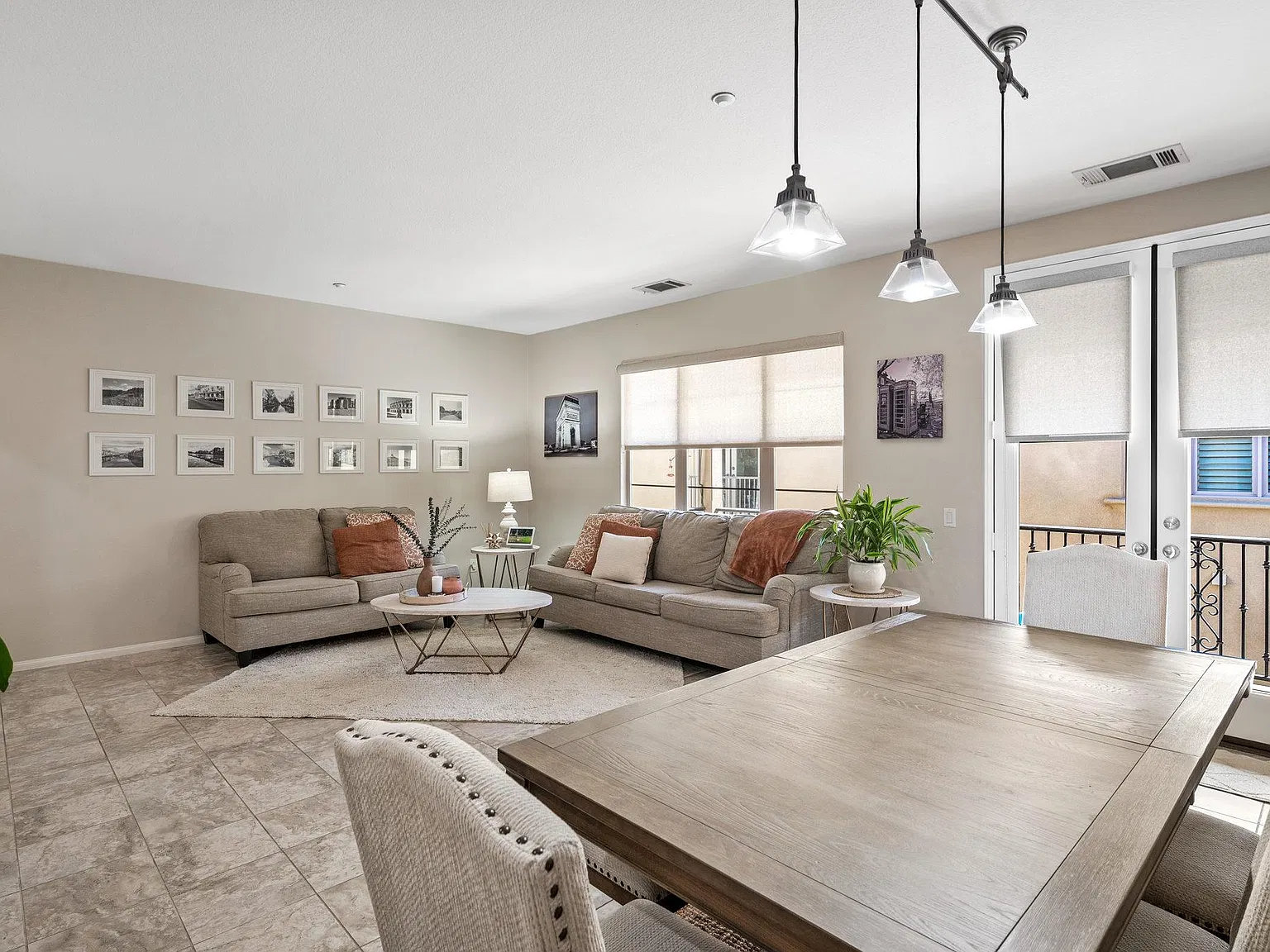 2 bed, 1602 sqft, $2,600 — Photo 4