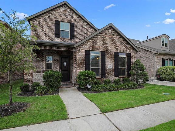 3rd image of 3032 Martello Ln