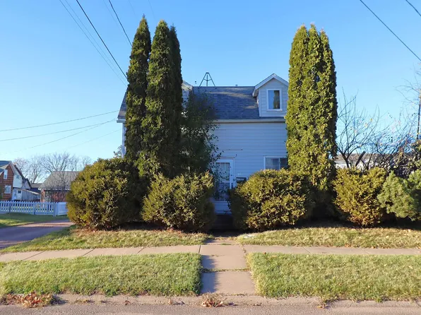 311 7th St W, Ashland, WI 54806
