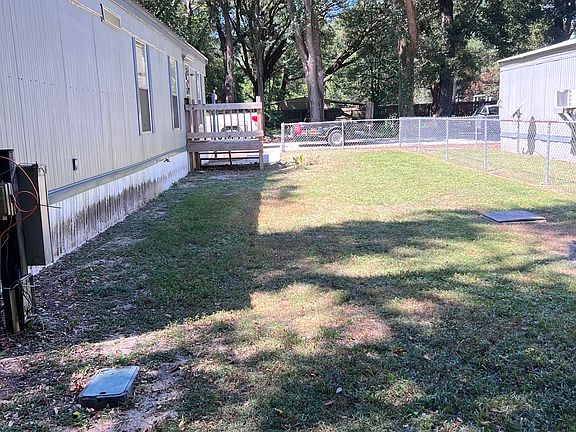 3rd image of 2209 Dora Dr
