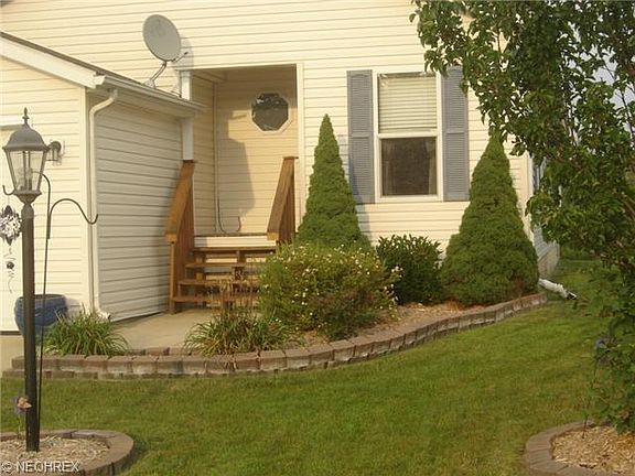3rd image of 8998 Wood Thrush Dr