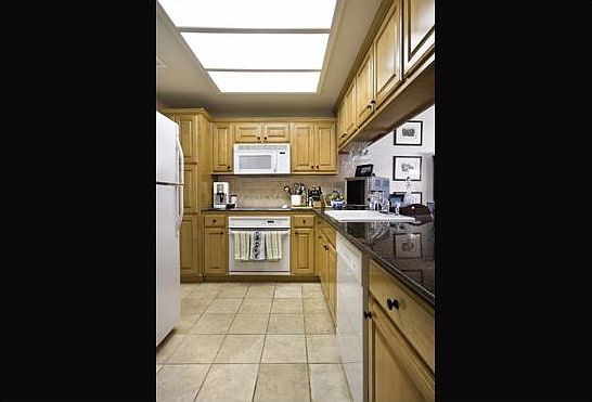3rd image of 300 Le Grande Ave APT 6