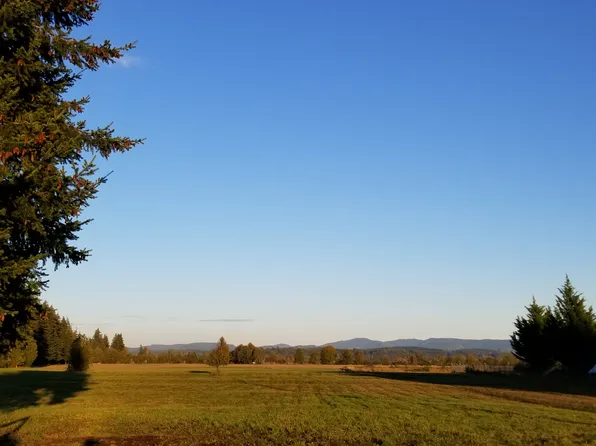 20 Bear Rd, Elma, WA 98541