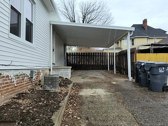 2nd image of 301 North St