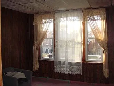 2 bed, 900 sqft, $1,050 — Photo 1