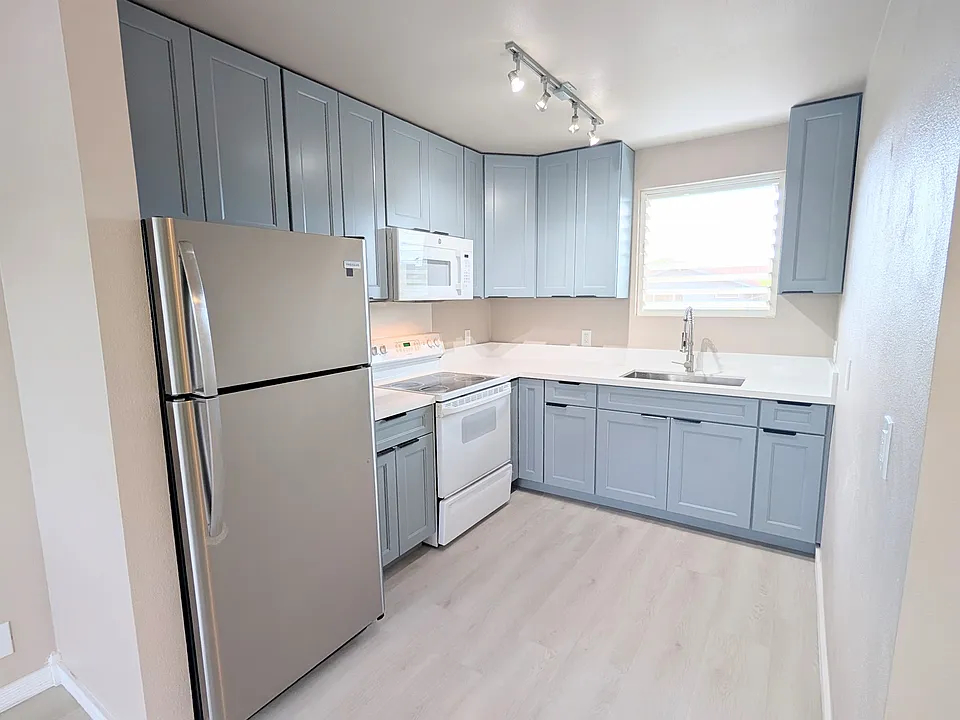 68-052 Akule St #C1
