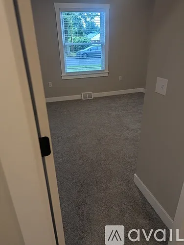 1105 Monroe Rd — Photo 10