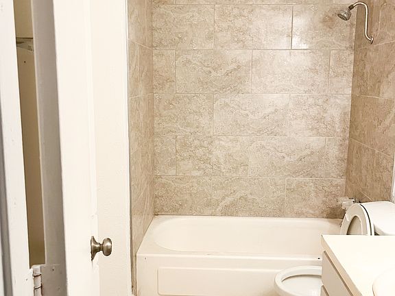 5th image of 4429 Bowser Ave APT 106