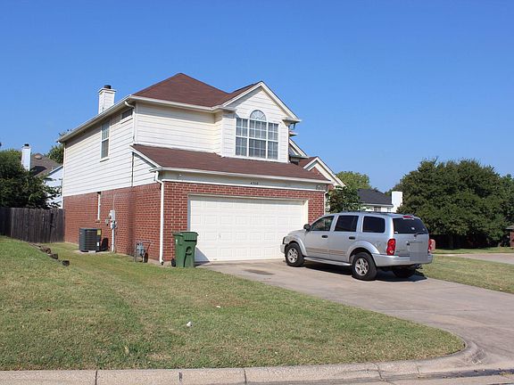 2nd image of 4700 Aramis Dr