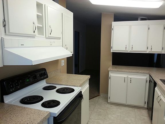 5th image of 3700 14th Ave SE Unit 121