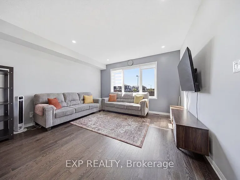 92 Riddell St — Photo 9