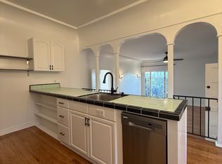 1318 Lucile Ave, Los Angeles, CA 90026