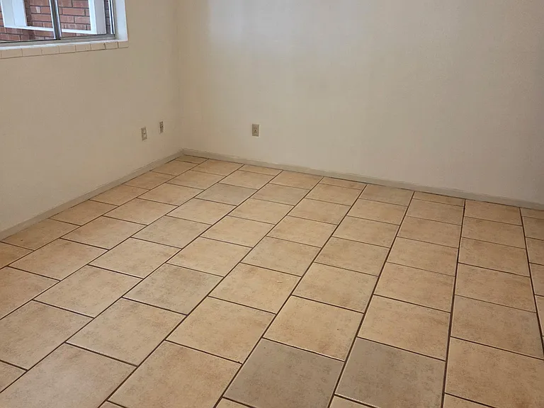 1461 Alamo St #A — Photo 5