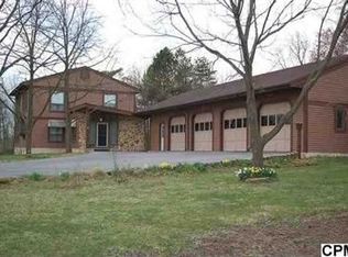 26 Lonesome Rd, Newville, PA 17241