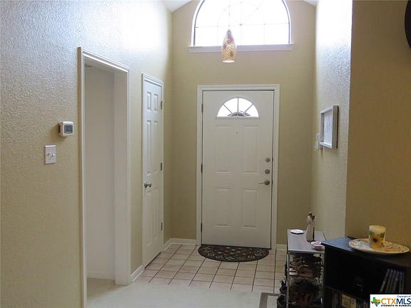 2nd image of 1009 Chablis Dr