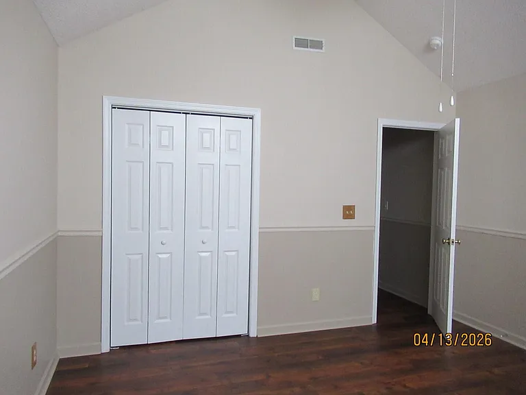 3590 Oleander Dr — Photo 9
