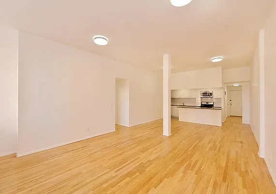 Rented by Buchbinder & Warren | media 18