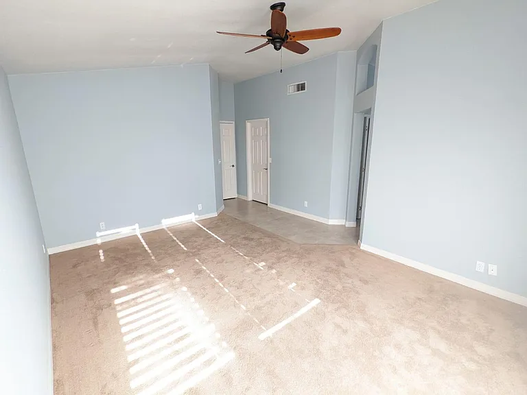 2075 W Riverside St — Photo 19