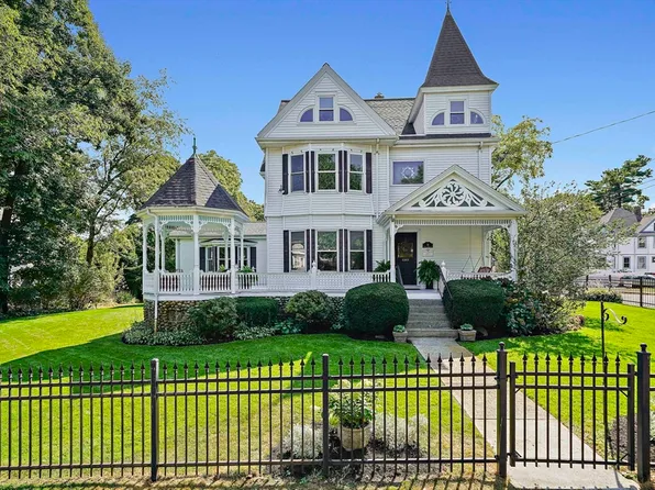 72 Mount Vernon Ave, Braintree, MA 02184