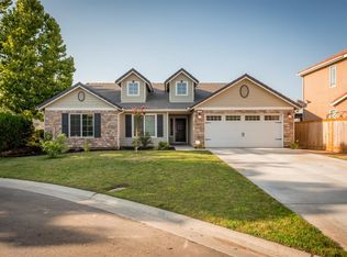 10832 E Swift Ave, Clovis, CA 93619