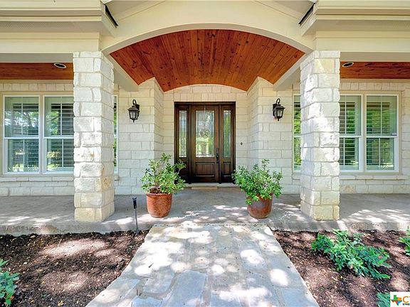 5th image of 2517 Winners Circle Dr