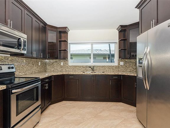 3rd image of 9150 SW 95th Ave #9150