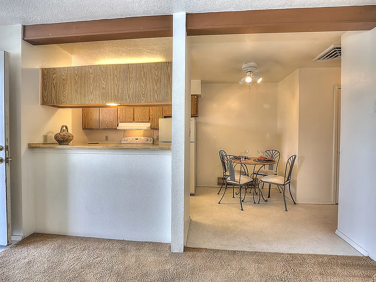 225 Adams St SE — Photo 7