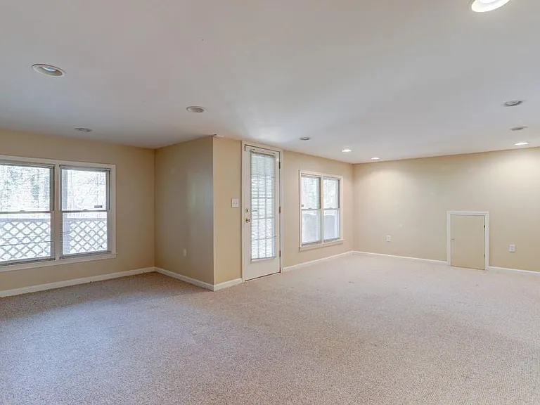 540 Brantley Rd — Photo 4