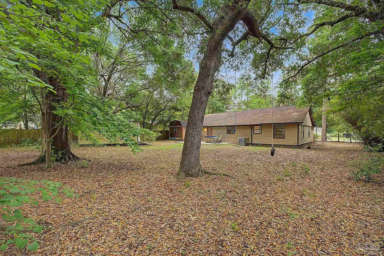 4 bed, 1336 sqft, $1,845 — Photo 2