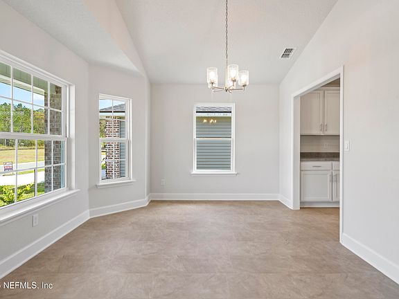 5th image of 8334 HELMSLEY Boulevard