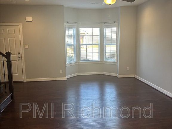 2nd image of 8105 Stony River Pl