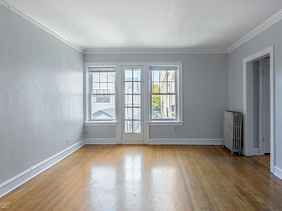 3rd image of 4351 N Paulina St #2