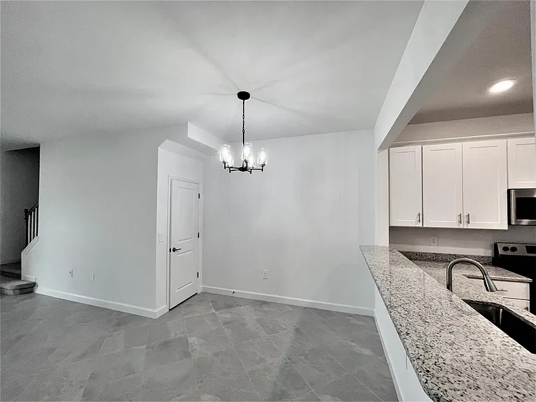 14243 Pine Lodge Ln — Photo 7