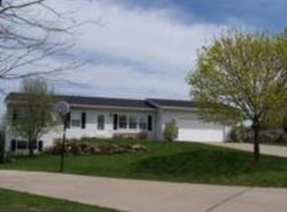 508 Prairie St, Mount Horeb, WI 53572