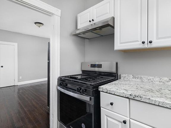 3rd image of 748-750 Atwells Ave