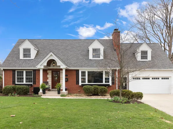 904 Gamon Rd, Wheaton, IL 60189