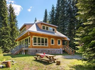 37 Alaska Mountain Rd, Snoqualmie Pass, WA 98068