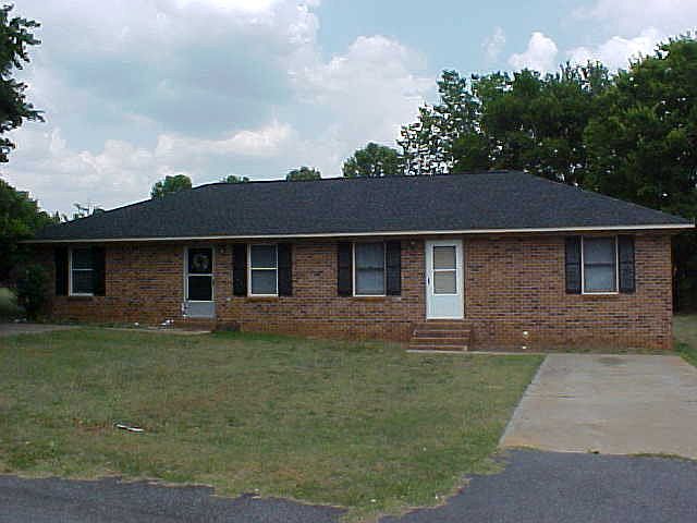 1st image of 80/90 Frost Wood Ct