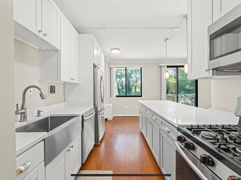 1st image of 4401 Lee Hwy APT 16