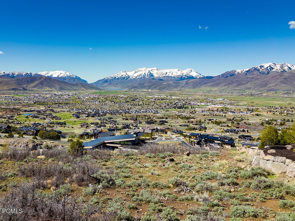 1st image of 1647 N A1 Peak Cir #562