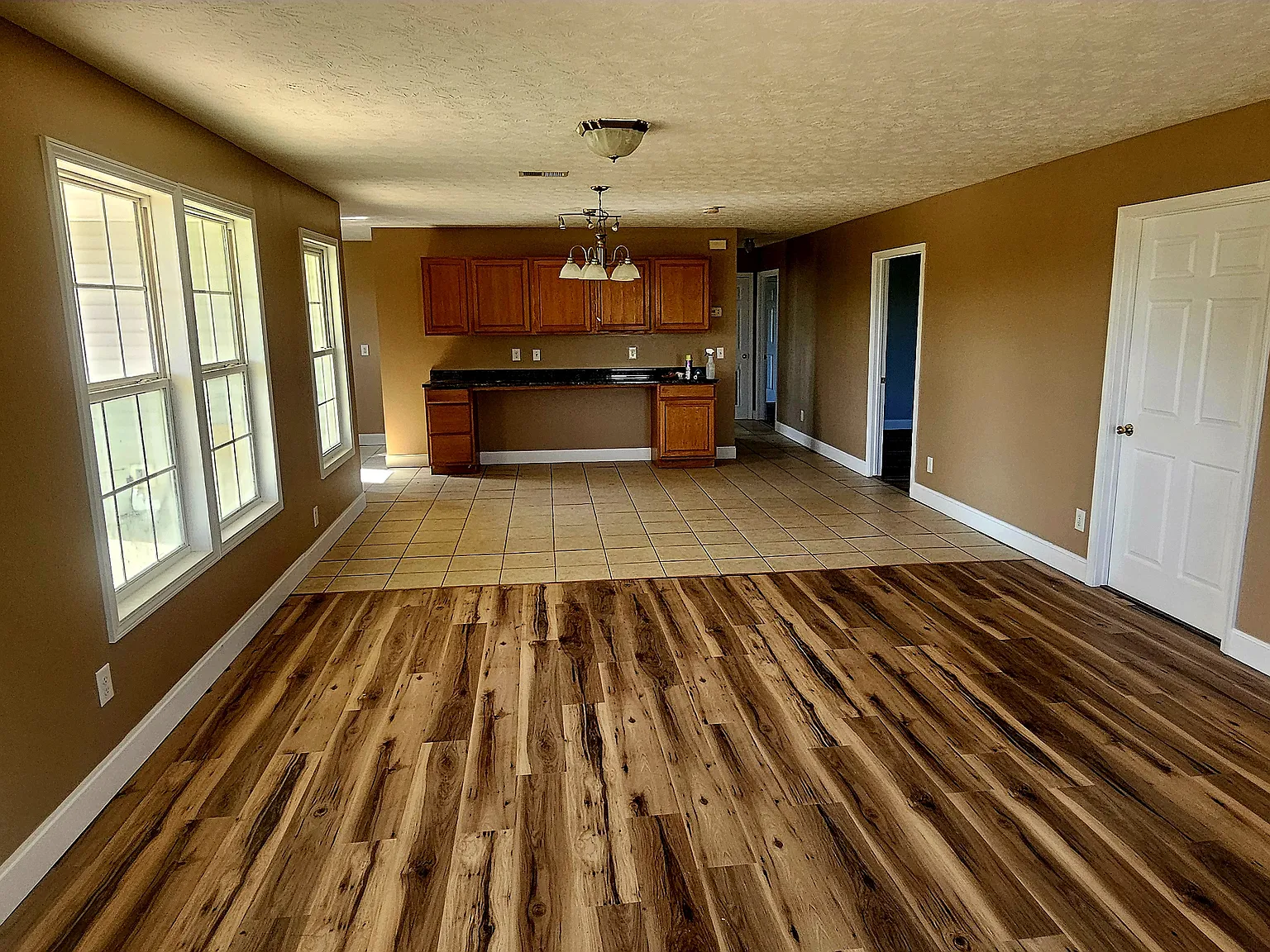 4 bed, $1,350 — Photo 3