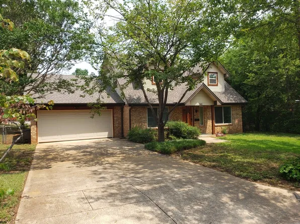 501 Atkerson Ln, Euless, TX 76040