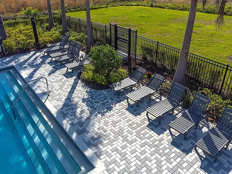 17202 Amber Aspen Way — Photo 32