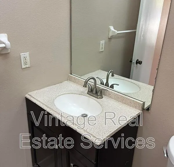 7708 Gulf Ct — Photo 18