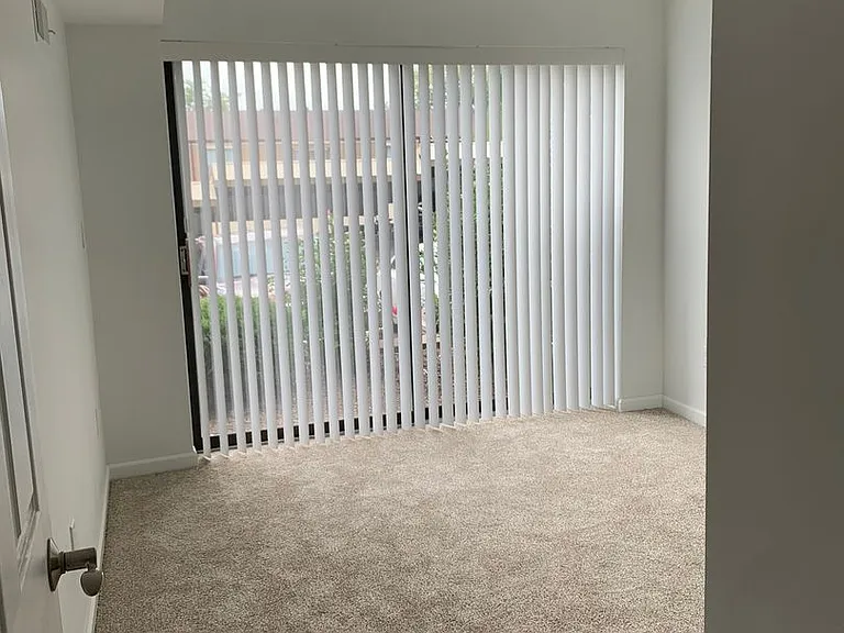 18233 University Park Dr — Photo 20